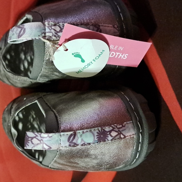 JBU Flats - Picture 4 of 7